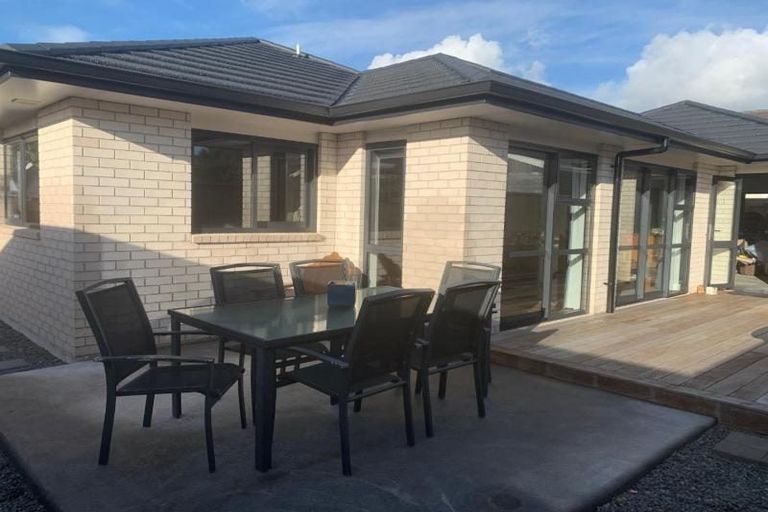 Photo of property in 25b Karaka Street, Merrilands, New Plymouth, 4312