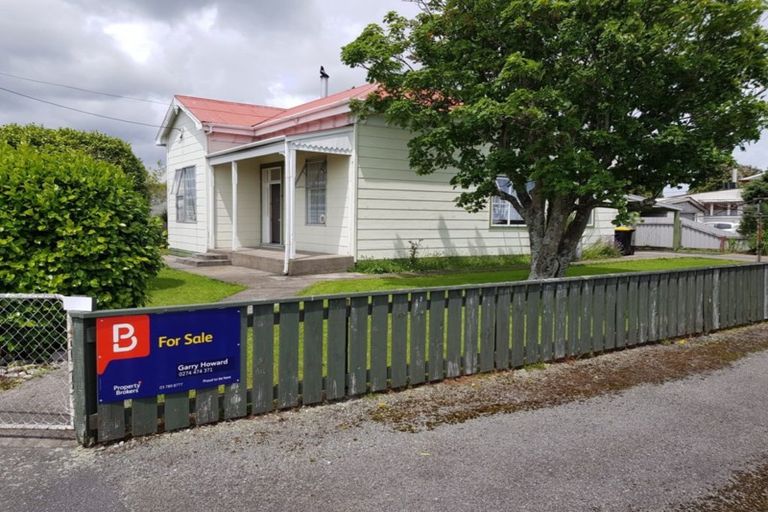 Photo of property in 54 Derby Street, Westport, 7825