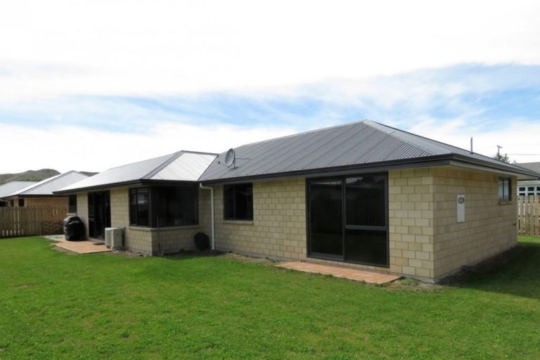 Photo of property in 71a Bledisloe Street, Kurow, 9435