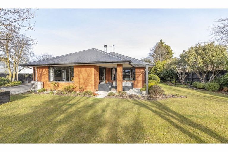 Photo of property in 10 Kowhai Street, Oxford, 7430