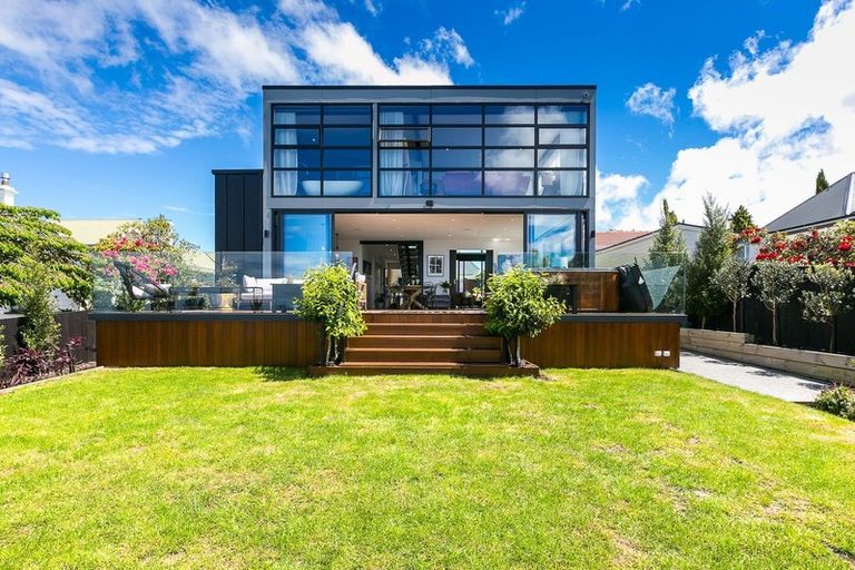 Photo of property in 22 Highgate, Belleknowes, Dunedin, 9011