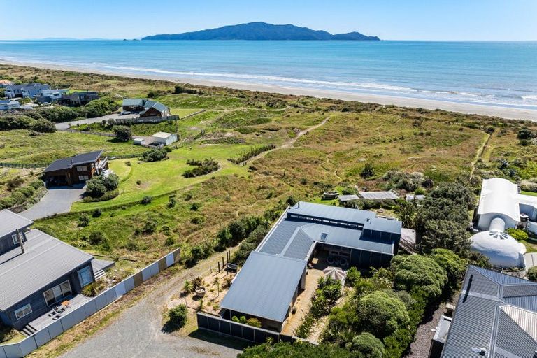Photo of property in 90a Paetawa Road, Peka Peka, Waikanae, 5391