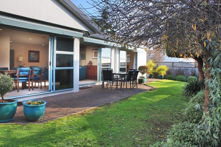 Photo of property in 2/232 Kepa Road, Mission Bay, Auckland, 1071