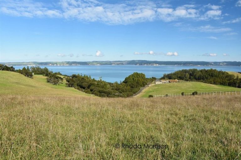 Photo of property in 11 Te Wairoa Lane, Tinopai, 0593