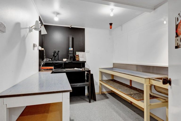 Photo of property in 11-13 Miro Street, Merrilands, New Plymouth, 4312