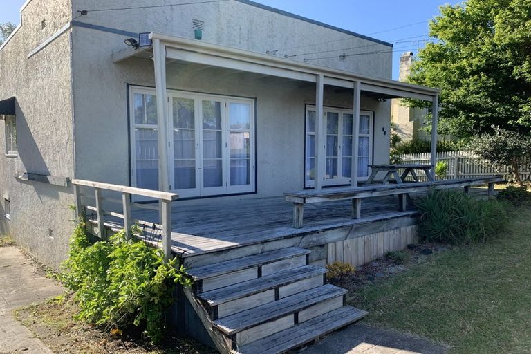 Photo of property in 2/45 Koromiko Street, New Lynn, Auckland, 0600