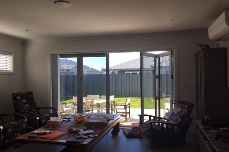Photo of property in 10 Manganui Place, Te Awa, Napier, 4110