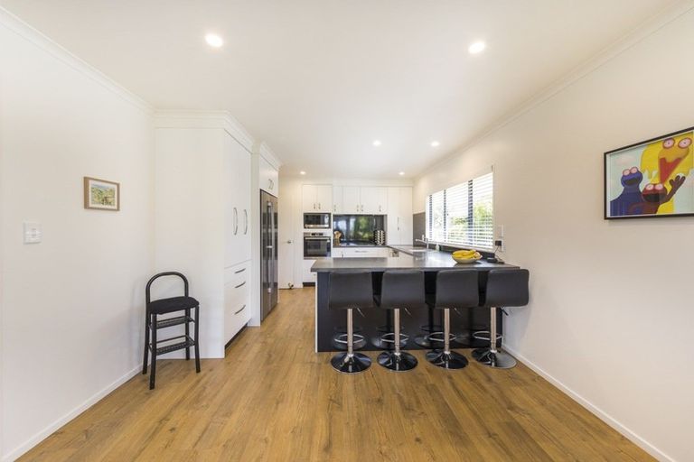 Photo of property in 31 Ruapehu Drive, Fitzherbert, Palmerston North, 4410
