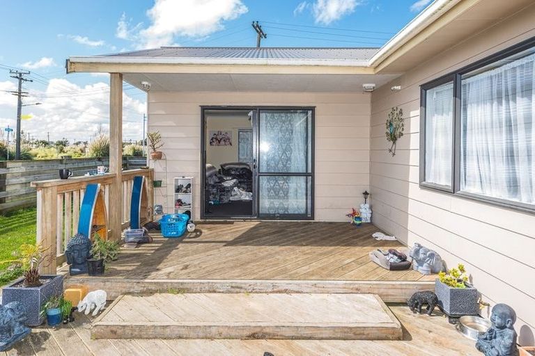 Photo of property in 2 Alexandra Street, Marton, 4710