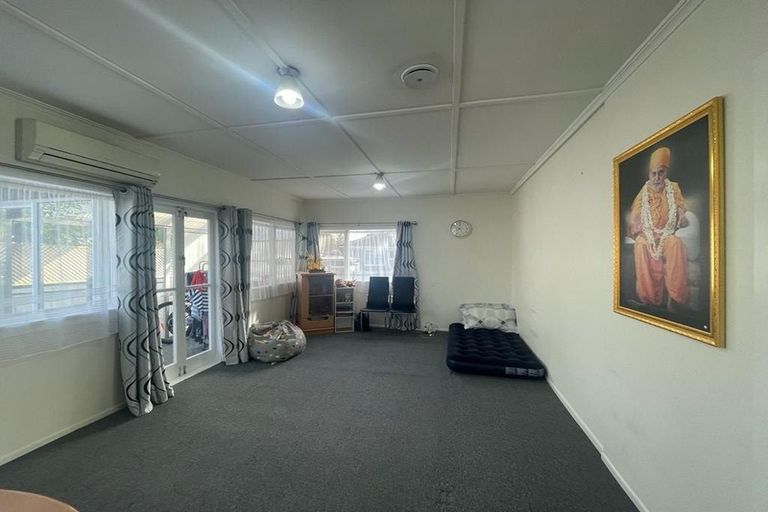 Photo of property in 11b Inver Street, Glen Eden, Auckland, 0602
