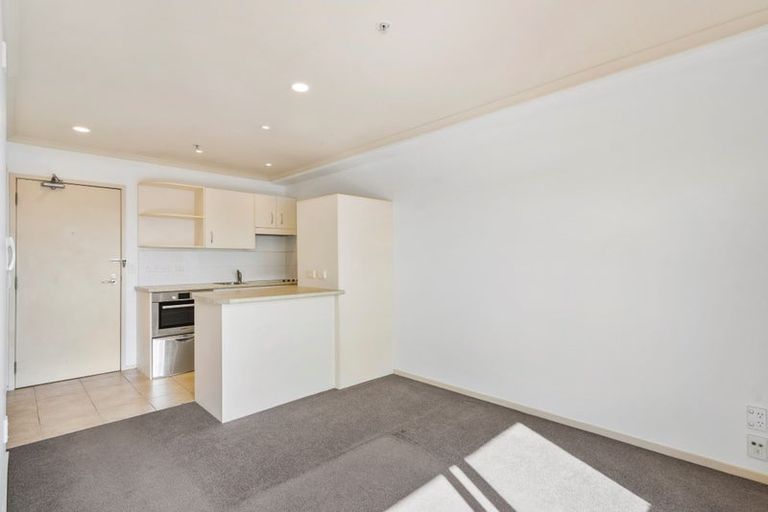 Photo of property in The Rennaissance, 14e/18 Ronwood Avenue, Manukau, Auckland, 2104