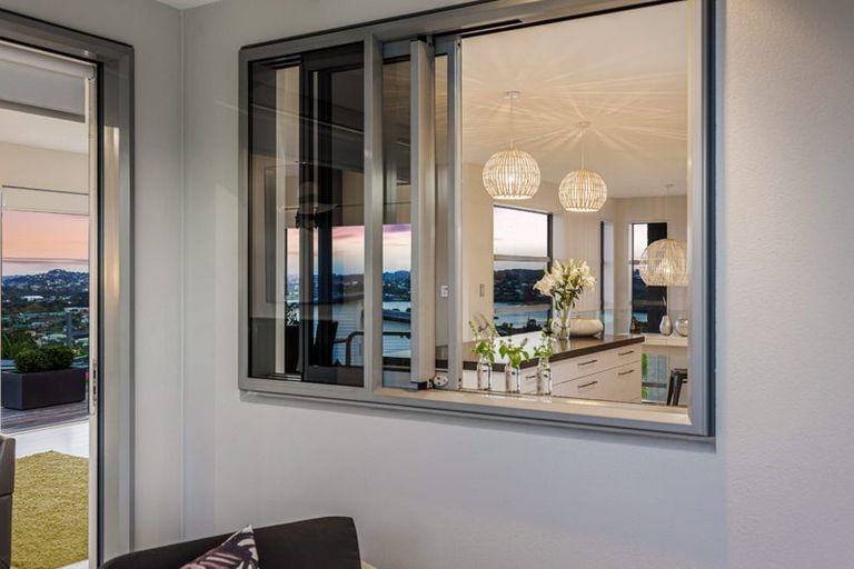 Photo of property in 32 Manhattan Rise, Orewa, 0931