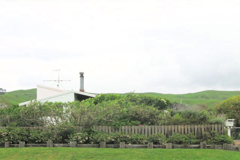 Photo of property in 16 Moana Road, Okitu, Gisborne, 4010