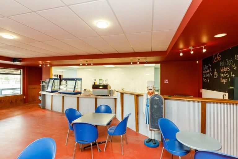 Photo of property in 480 Fitzherbert Road East, Aokautere, Palmerston North, 4471