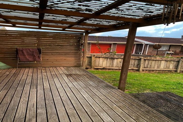 Photo of property in 57 View Road, Henderson, Auckland, 0612