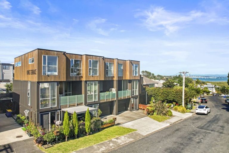 Photo of property in 40 Regent Street, Devonport, Auckland, 0624
