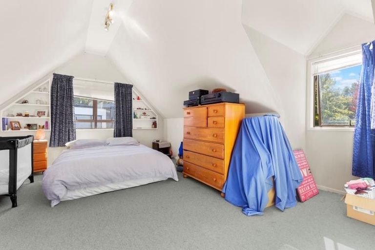 Photo of property in 6 Orinda Close, Botany Downs, Auckland, 2010