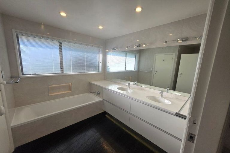 Photo of property in 20 Leslie Street, Upper Riccarton, Christchurch, 8041
