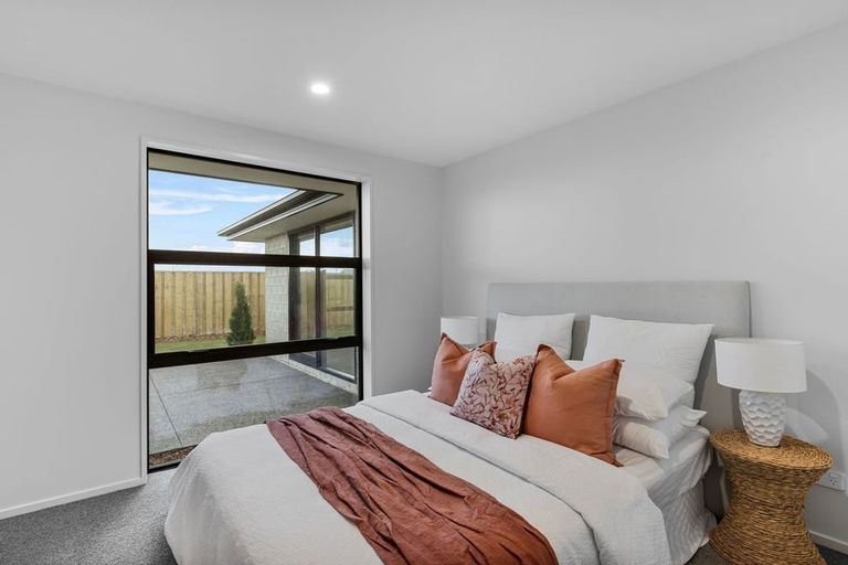 Photo of property in 12 Cam Mill Place, Rangiora, 7400