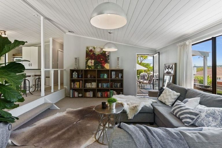 Photo of property in 55b Salisbury Road, Birkdale, Auckland, 0626