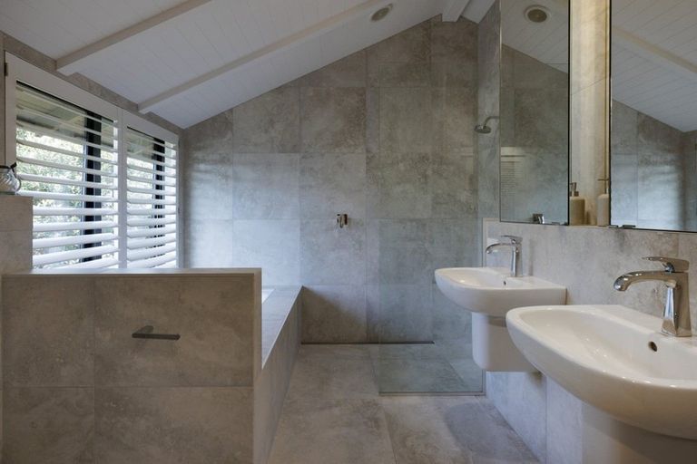 Photo of property in 23 Karewa Parade, Papamoa Beach, Papamoa, 3118