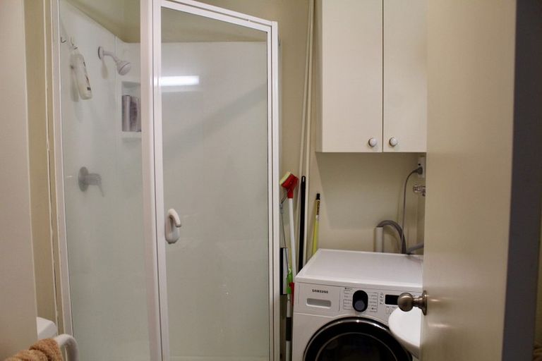 Photo of property in Terrace Tower Apartments, 7e/126 The Terrace, Wellington Central, Wellington, 6011