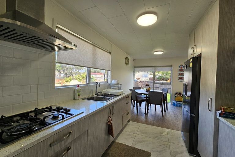 Photo of property in 7 Sandrine Avenue, Clover Park, Auckland, 2019