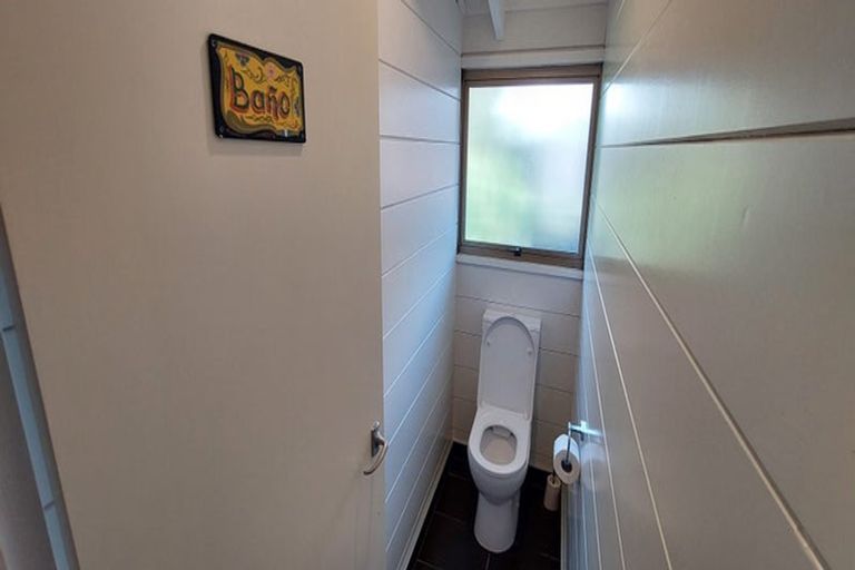 Photo of property in 7 Dundee Place, Crofton Downs, Wellington, 6035