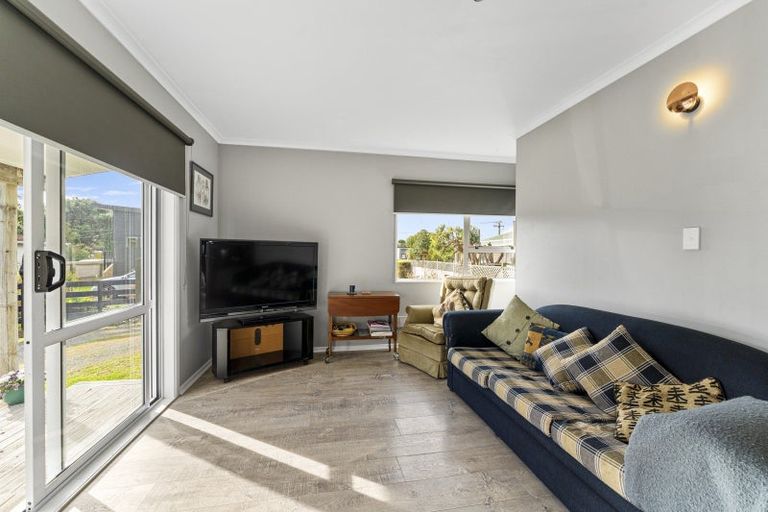 Photo of property in 95 Atkinson Avenue, Otaki Beach, Otaki, 5512