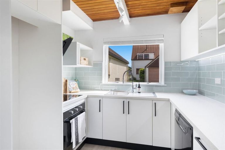 Photo of property in 5/62 Picton Avenue, Riccarton, Christchurch, 8011