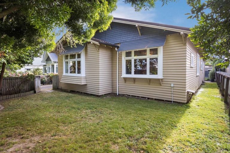 Photo of property in 11 Mere Mere Avenue, Palmerston North, 4414
