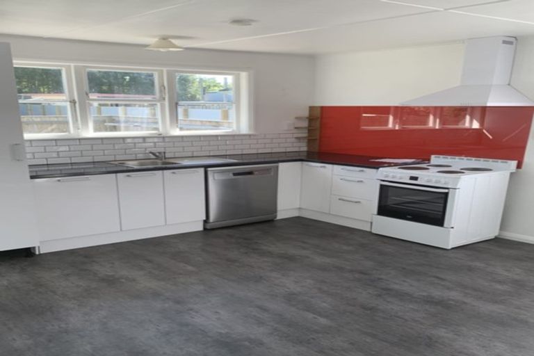 Photo of property in 18 Gordon Place, Levin, 5510