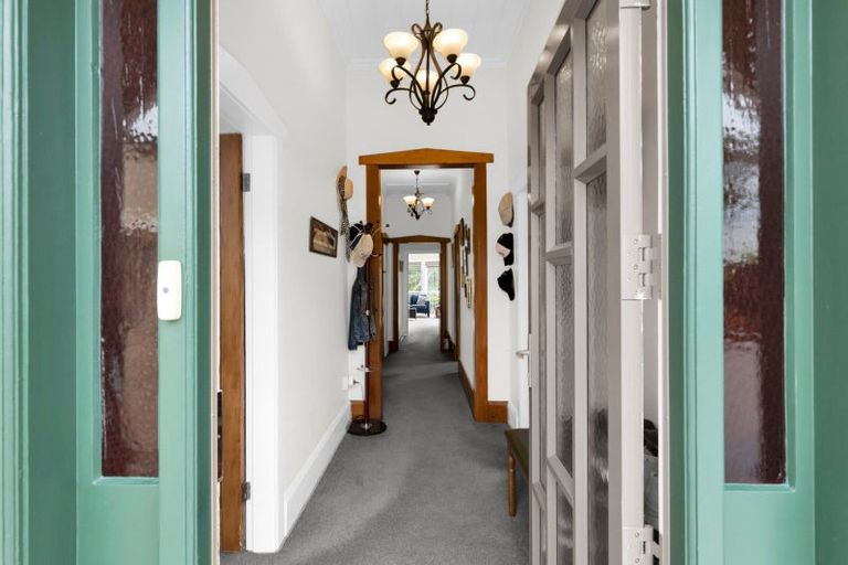 Photo of property in 121 Lemon Street, New Plymouth, 4312