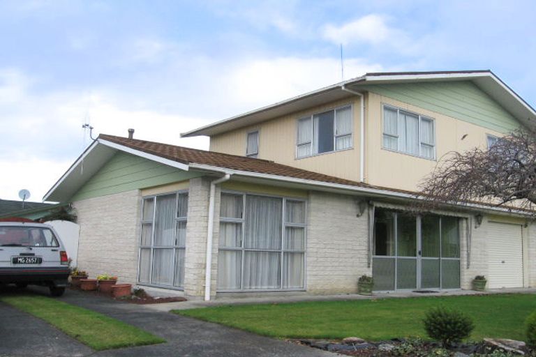 Photo of property in 5 Bambery Court, Palmerston North, 4414
