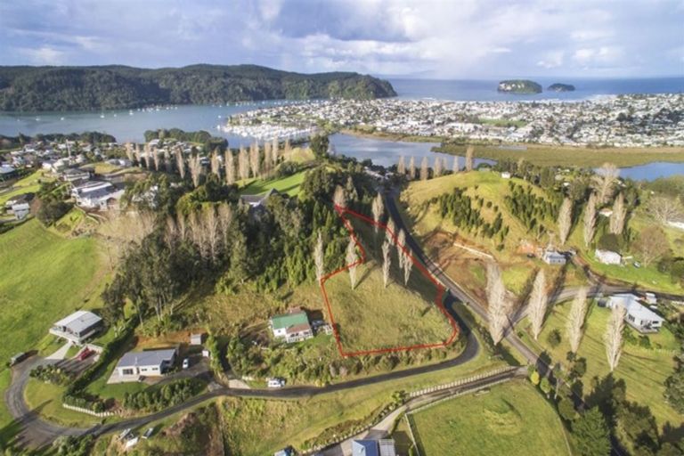 Photo of property in 11 Manuka Drive, Whangamata, 3691