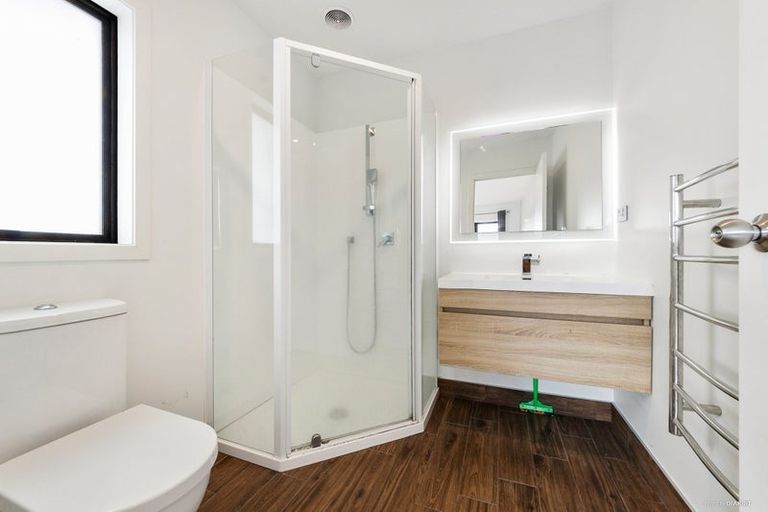 Photo of property in 42 Accolage Boulevard, Kumeu, 0810