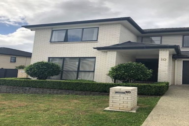 Photo of property in 10 Beros Place, Flat Bush, Auckland, 2016