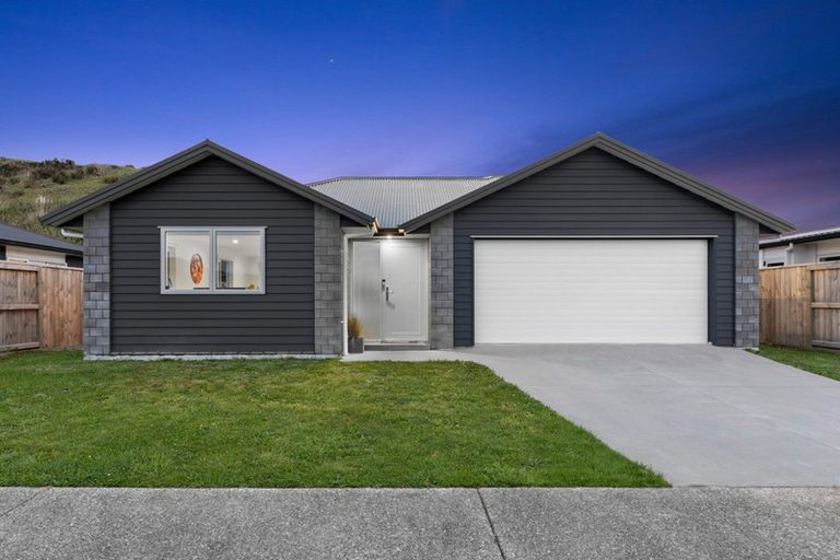 Photo of property in 55 Awataha Crescent, Pyes Pa, Tauranga, 3110