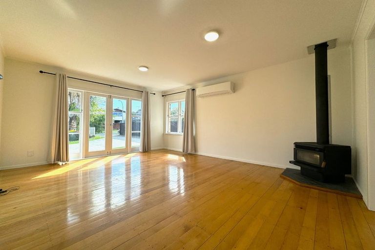 Photo of property in 23 Megan Avenue, Pakuranga Heights, Auckland, 2010