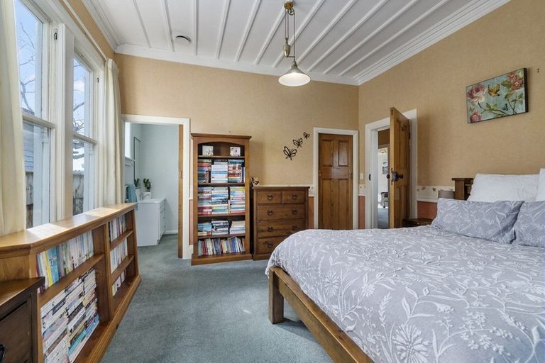 Photo of property in 5 Karamu Street, Strandon, New Plymouth, 4312