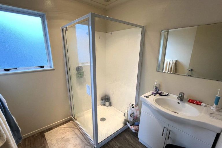 Photo of property in 8 Marne Street, Hokowhitu, Palmerston North, 4410