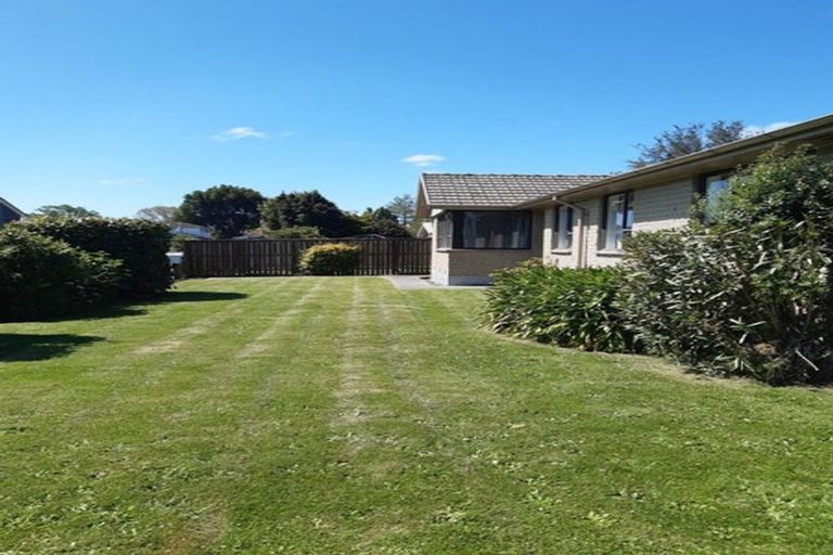 Photo of property in 28 Leicester Crescent, Hoon Hay, Christchurch, 8025