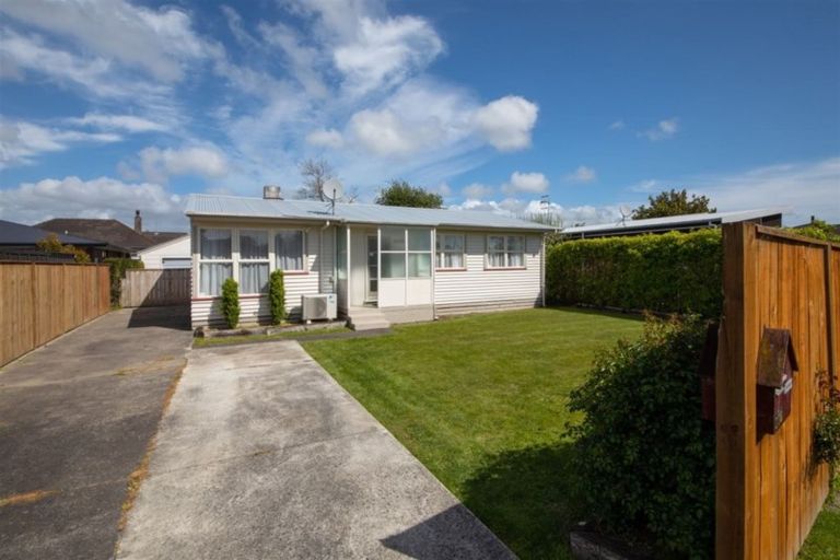 Photo of property in 102 Limbrick Street, Terrace End, Palmerston North, 4410