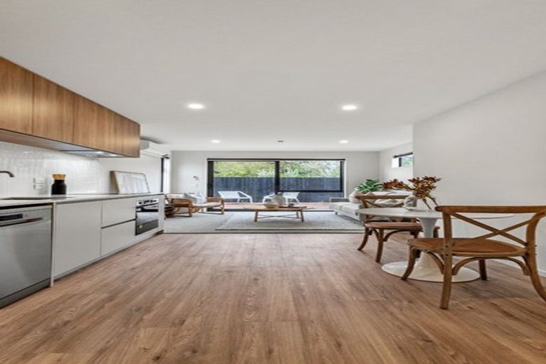 Photo of property in 1/30 Clyde Road, Upper Riccarton, Christchurch, 8041