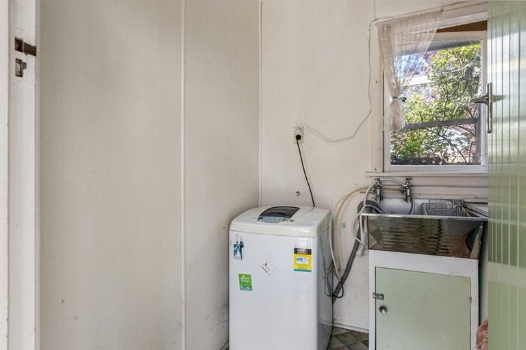 Photo of property in 37 Appleby Crescent, Burnside, Christchurch, 8053