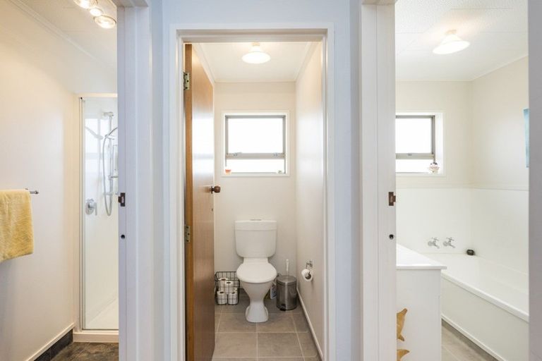 Photo of property in 30 Park View Avenue, Feilding, 4702