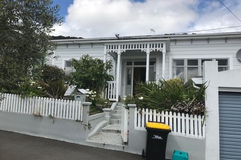 Photo of property in 39 Austin Street, Mount Victoria, Wellington, 6011