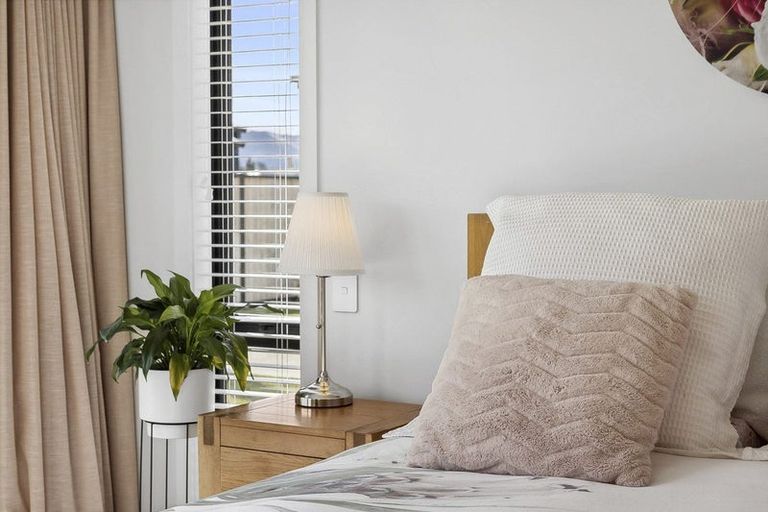 Photo of property in 47 Pounamu Avenue, Albert Town, Wanaka, 9305