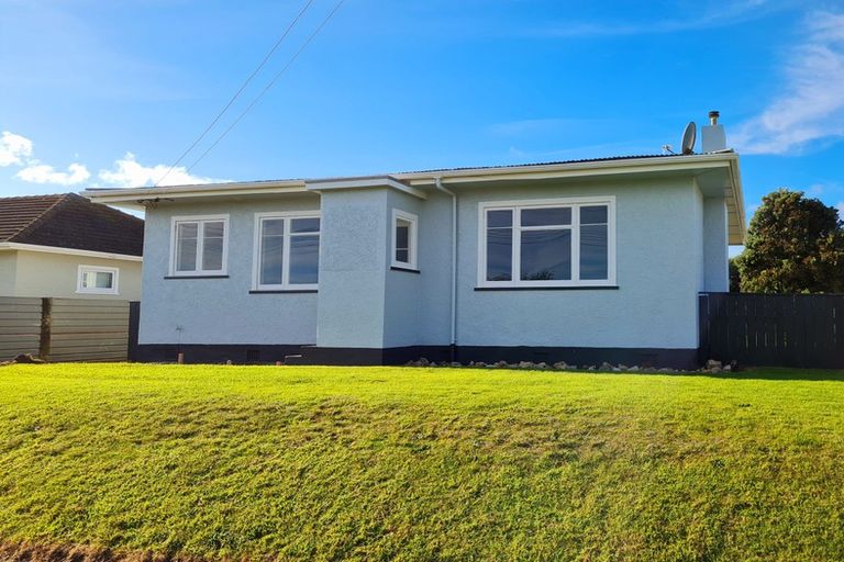 Photo of property in 34 Cornfoot Street, Castlecliff, Whanganui, 4501