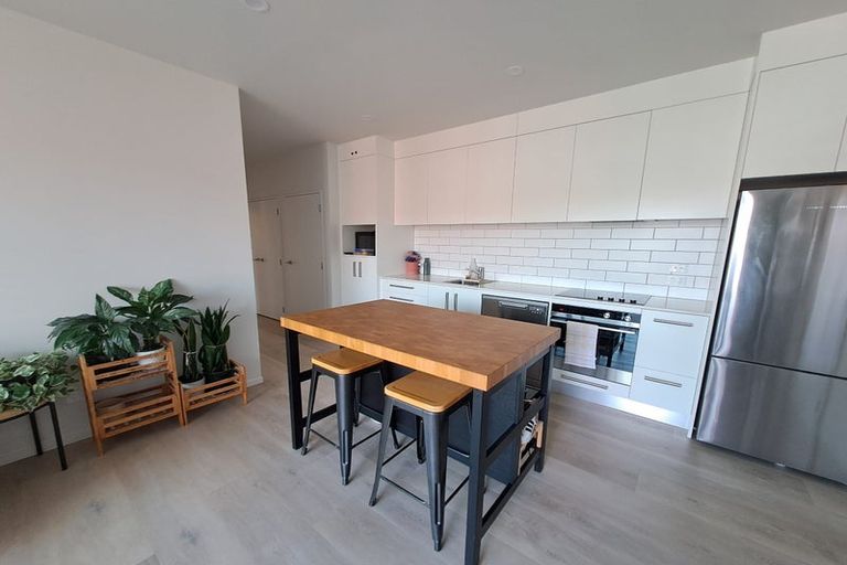 Photo of property in 201/36c Greenslade Crescent, Northcote, Auckland, 0627